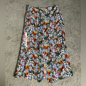 UO NATALIA SIDE BUTTON SATIN MIDI SKIRT